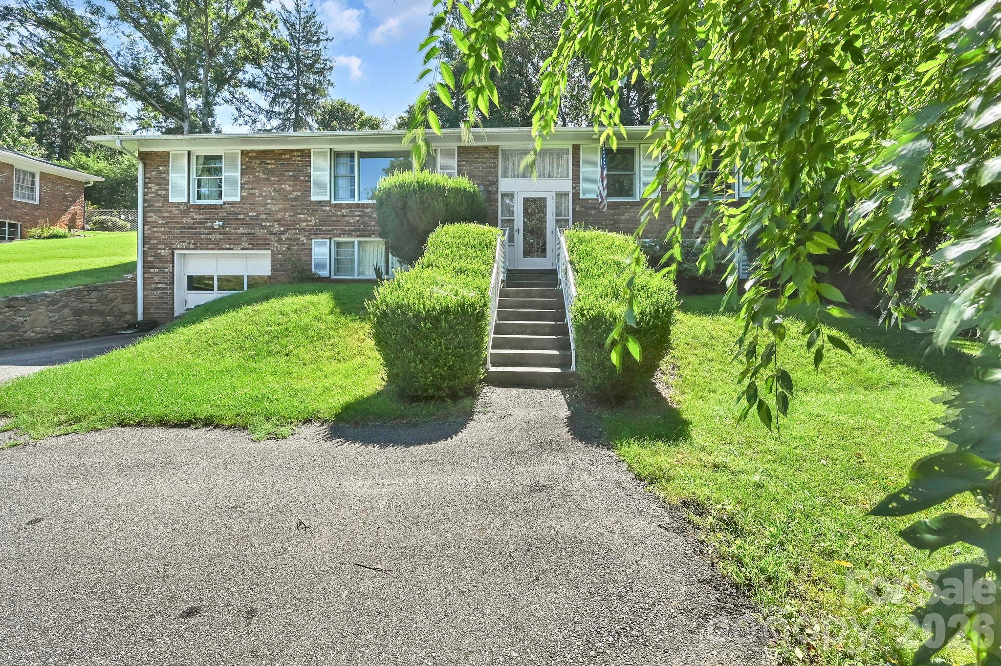 28 Glenview Road