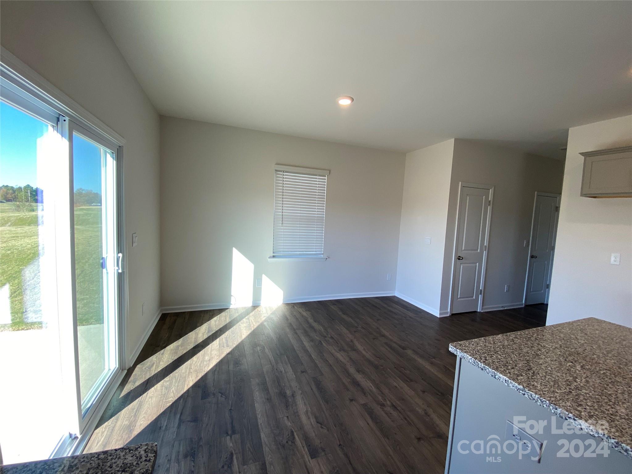 Secrest Commons - Residential Lease