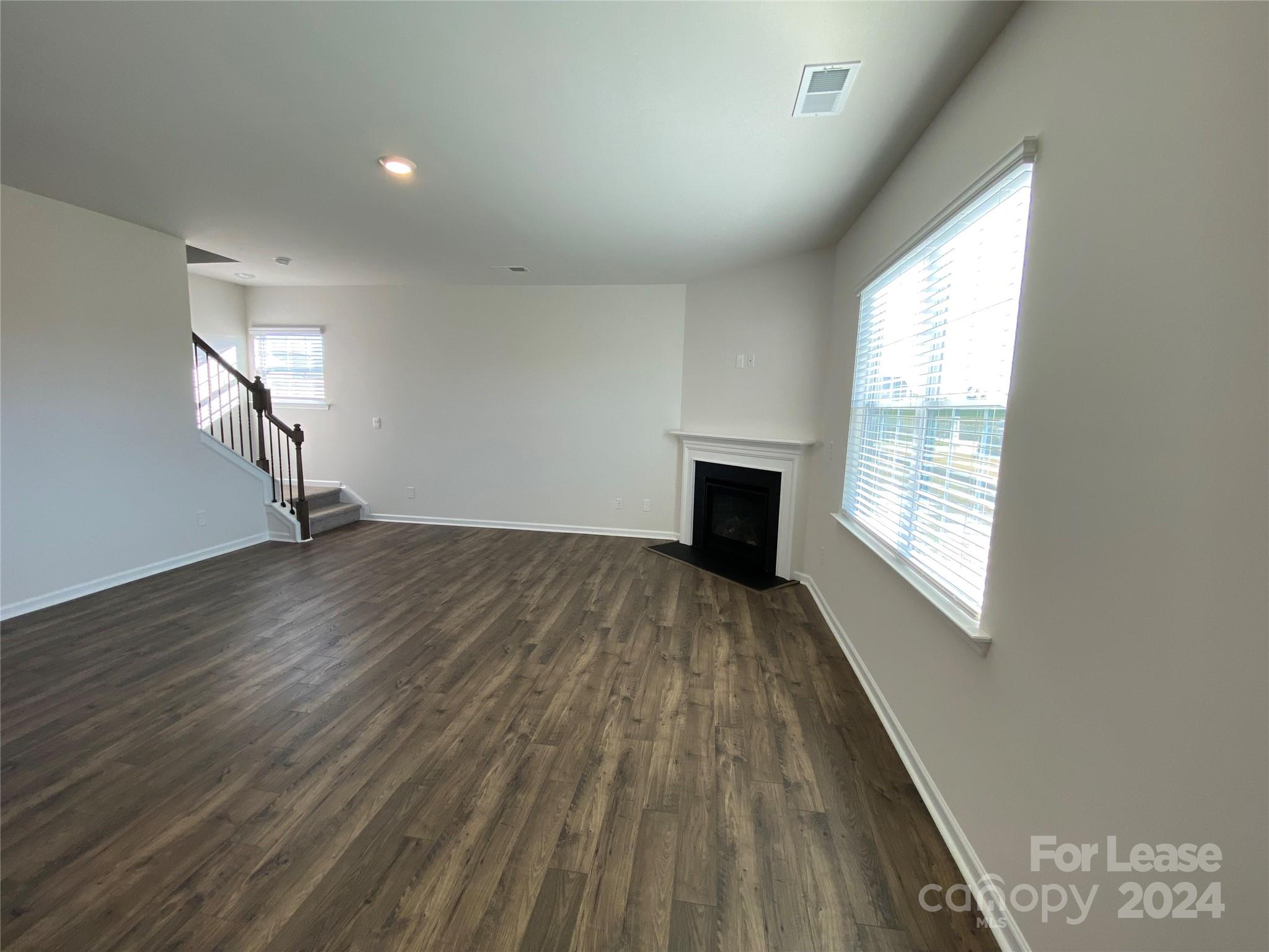 Secrest Commons - Residential Lease