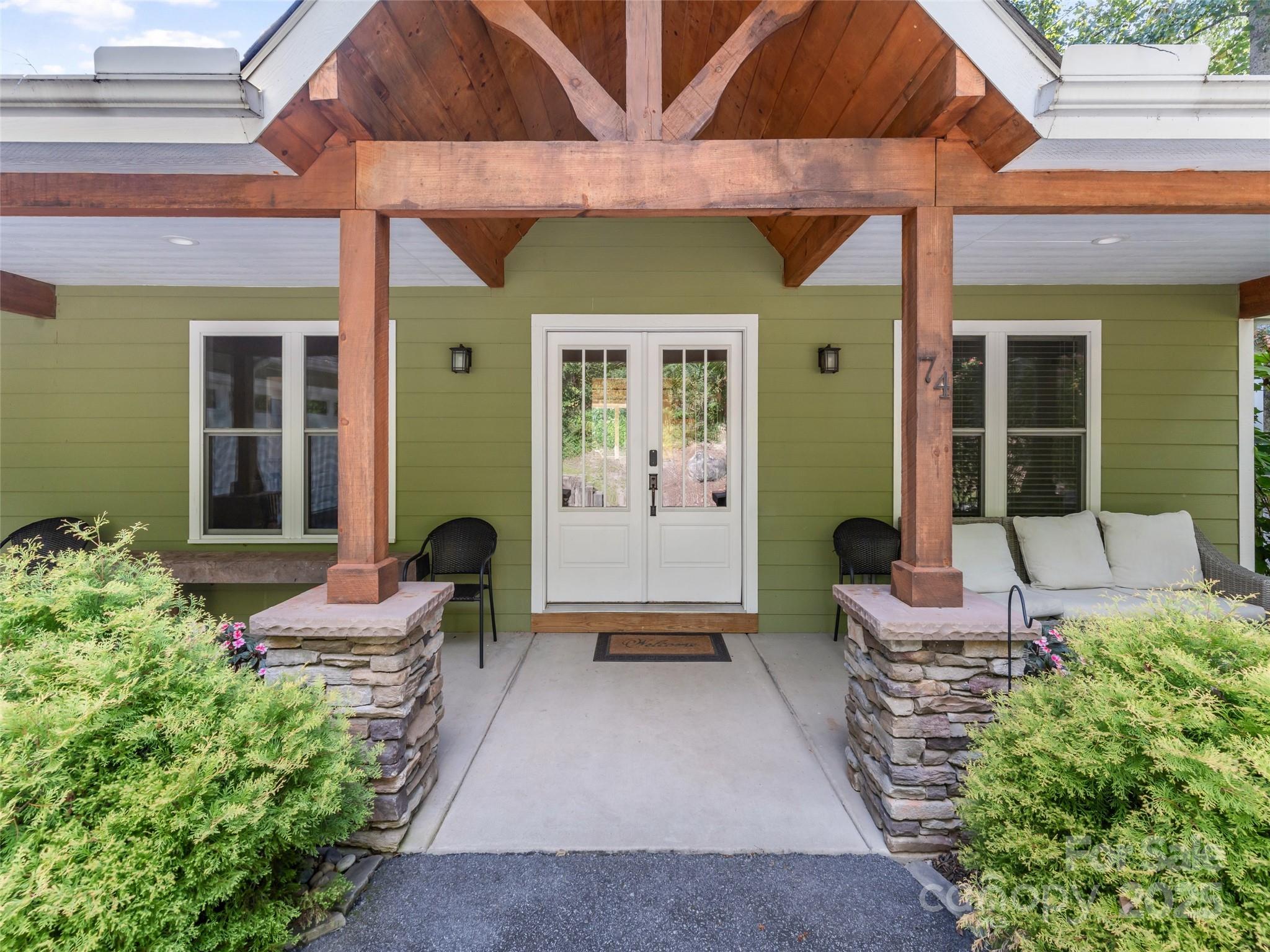 74 Woodlyn Etch Drive