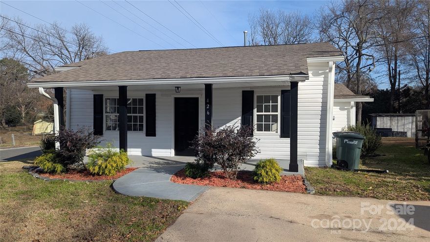 Neat 3BD., 2BA corner lot home.  Move in ready. New flooring, paint, etc.