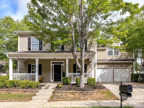 Photo of 10507 Glenmeade Road, Cornelius, NC 28031 (MLS # 4391607)