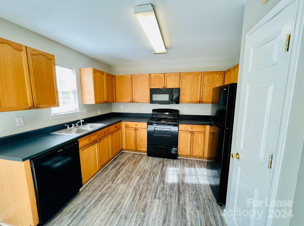 Henderson Oaks - Residential Lease