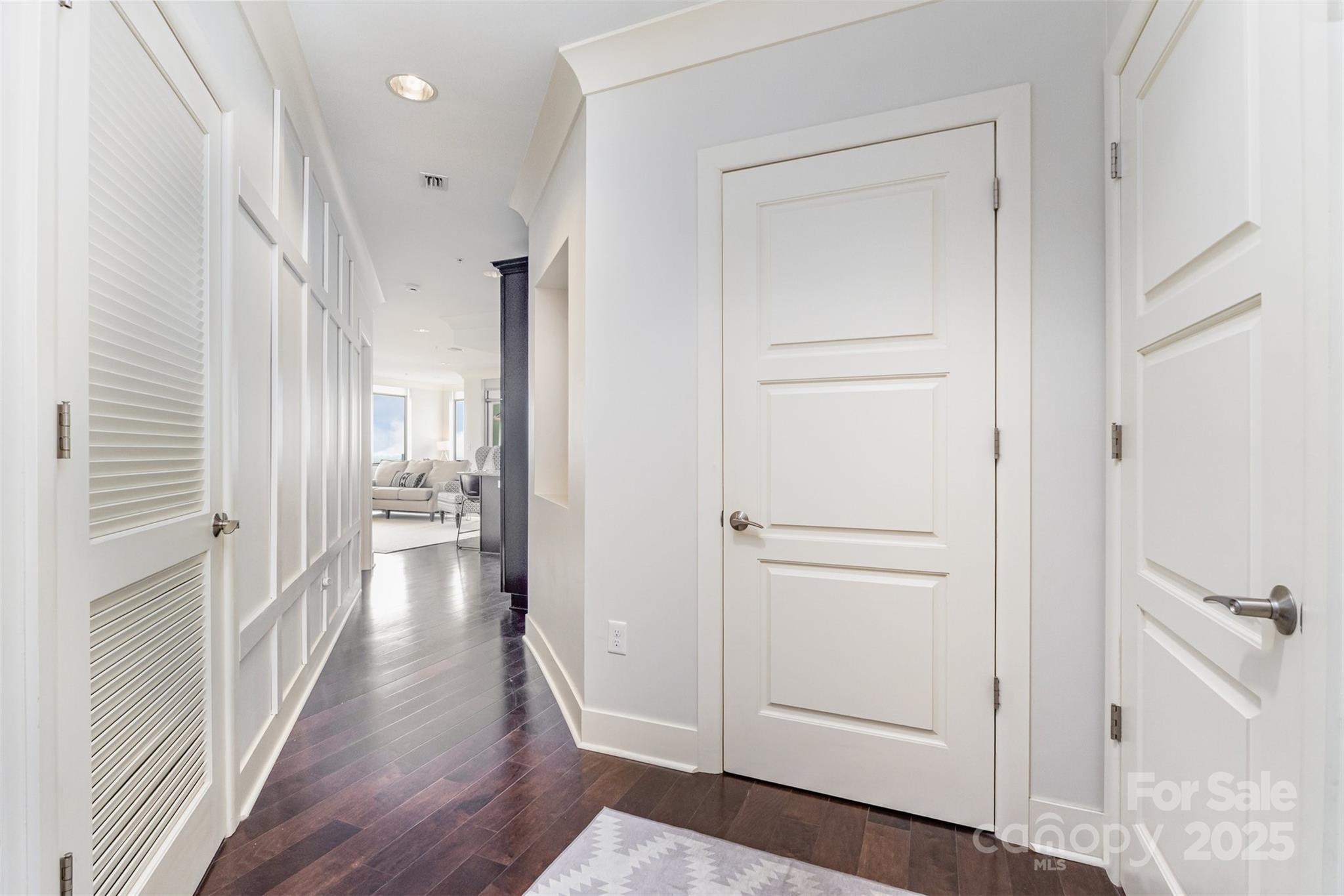 222 S Caldwell Street 1802