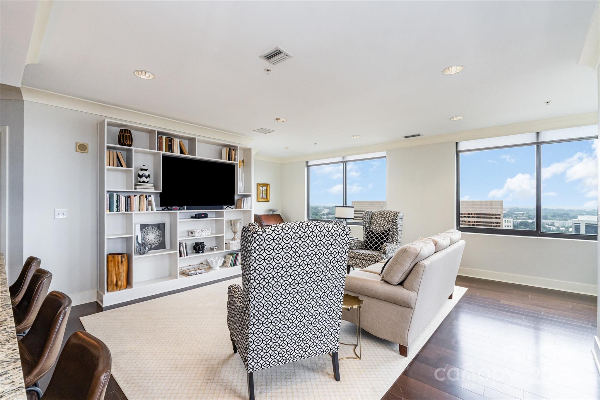 222 S Caldwell Street 1802