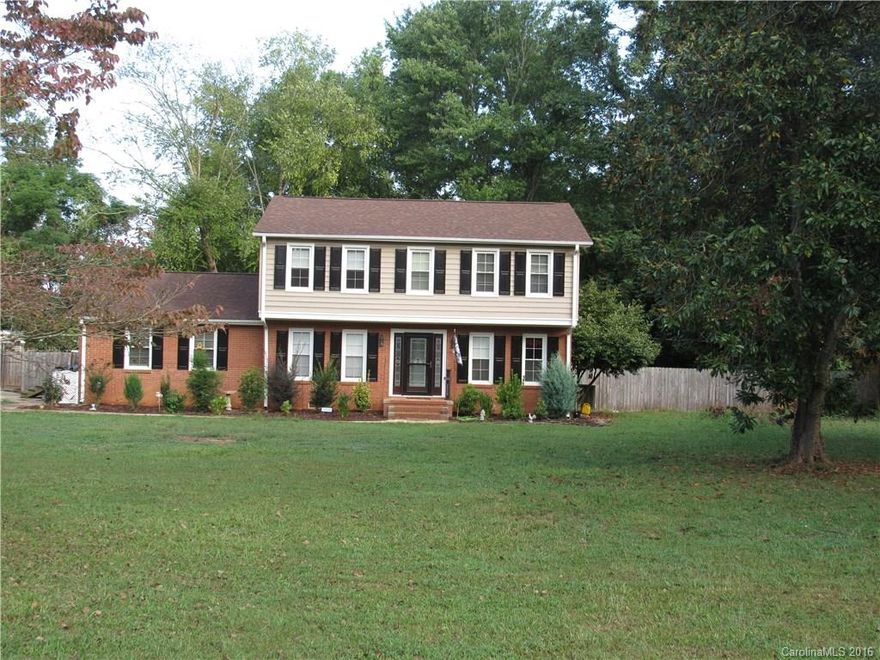 Fantastic home with no HOA, county only taxes and on almost an acre in Fort Mill.  Kitchen has updated maple cabinets with large island, eat in kitchen, Large family room, office and bonus room on first floor that could be used as another bedroom (no closet).  Fenced backyard with with 12x20 workshop in backyard.  Roof and HVAC units new in 2015 Home also has tankless hot water heater