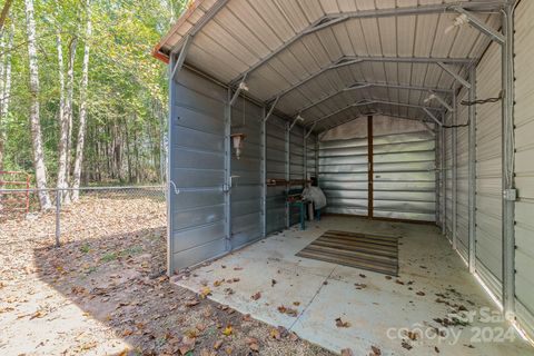 A home in Clover