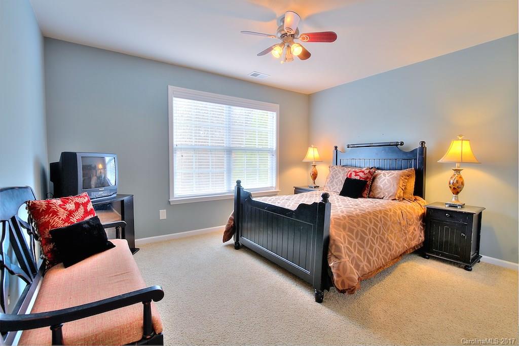 Hunter Oaks - Residential