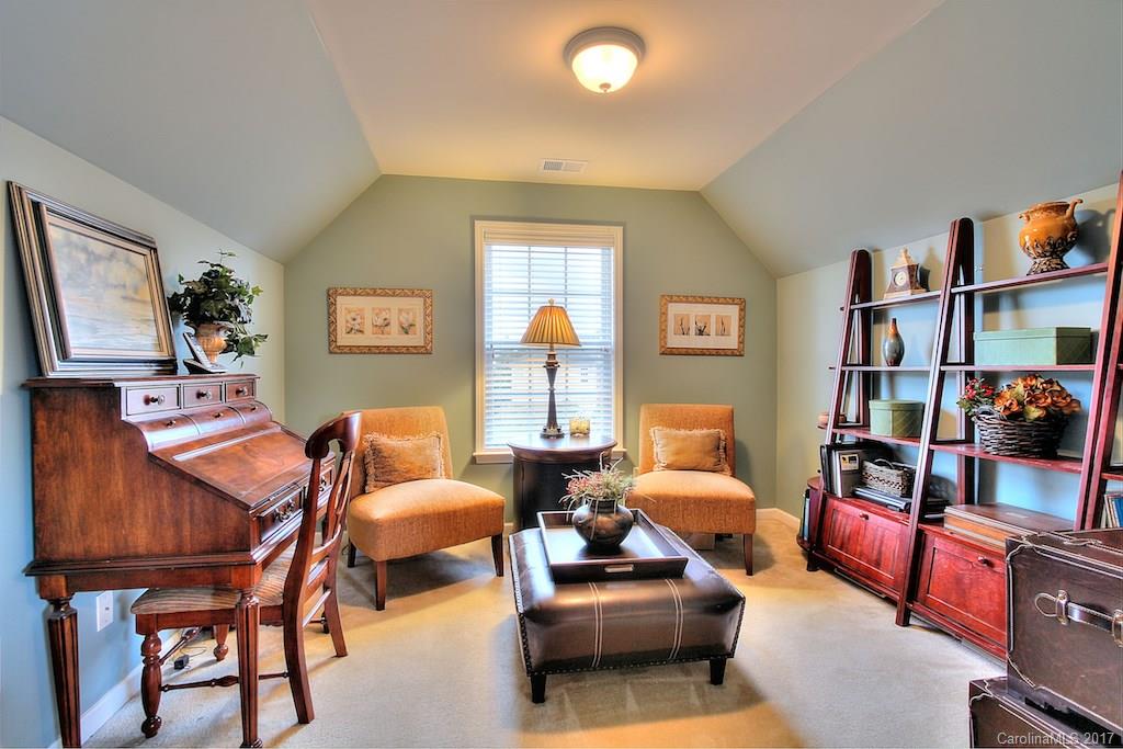 Hunter Oaks - Residential