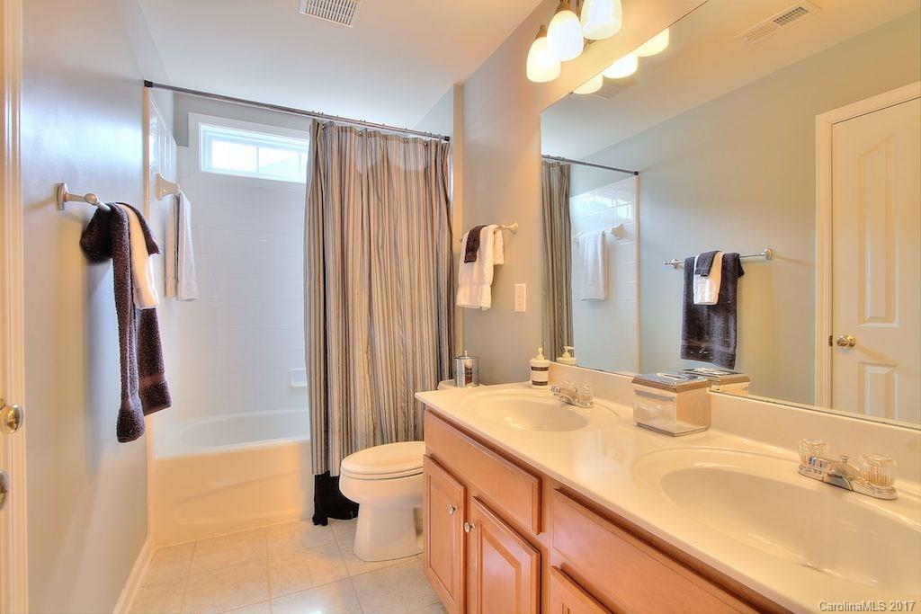 Hunter Oaks - Residential