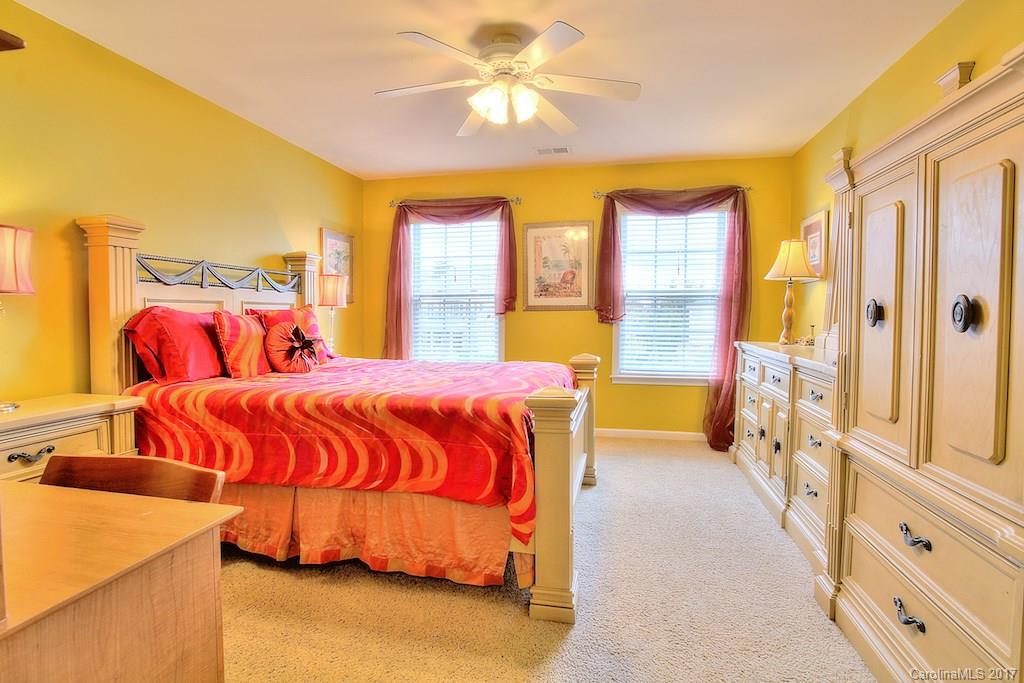 Hunter Oaks - Residential