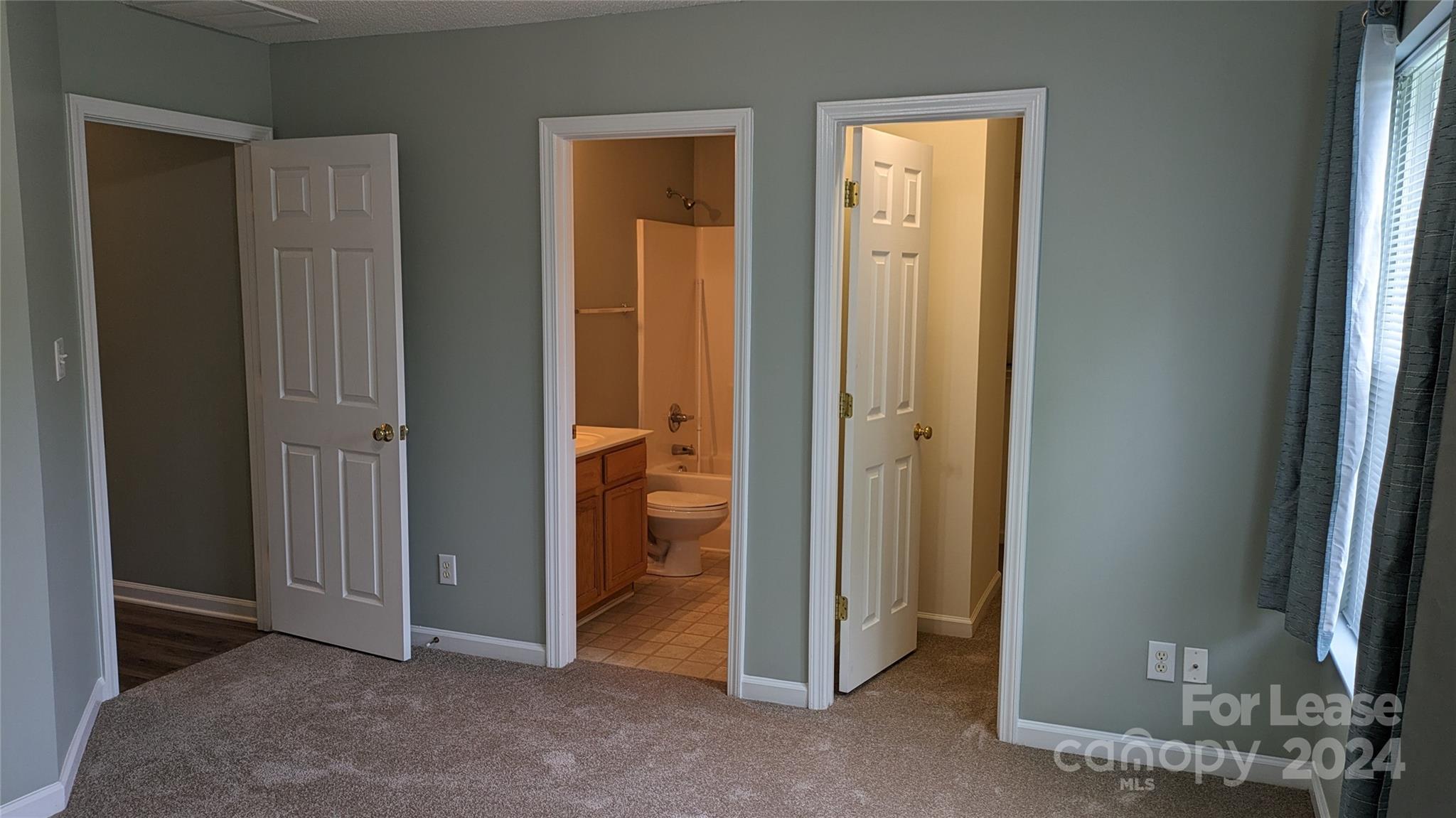 Tall Oaks - Residential Lease