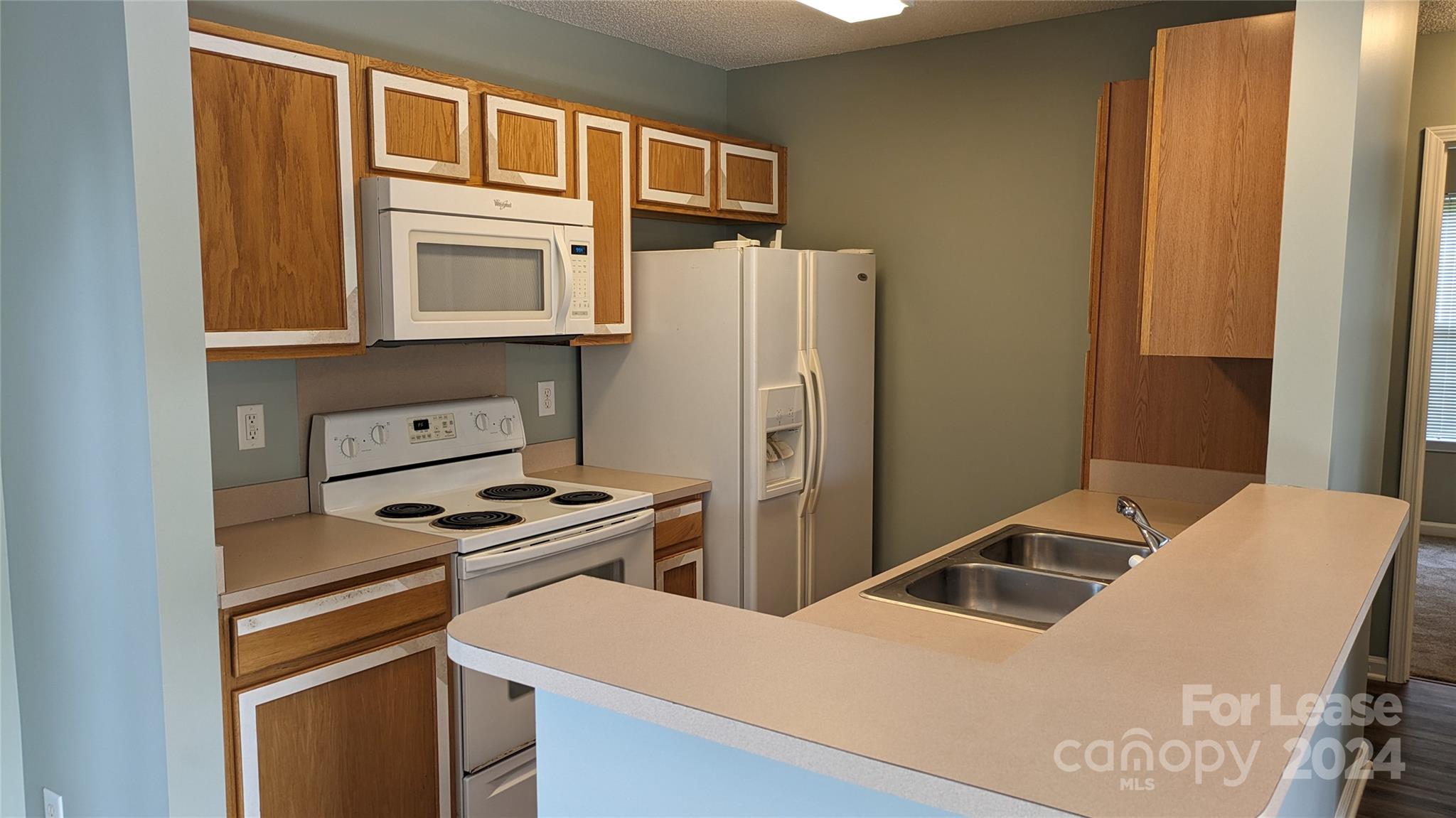 Tall Oaks - Residential Lease