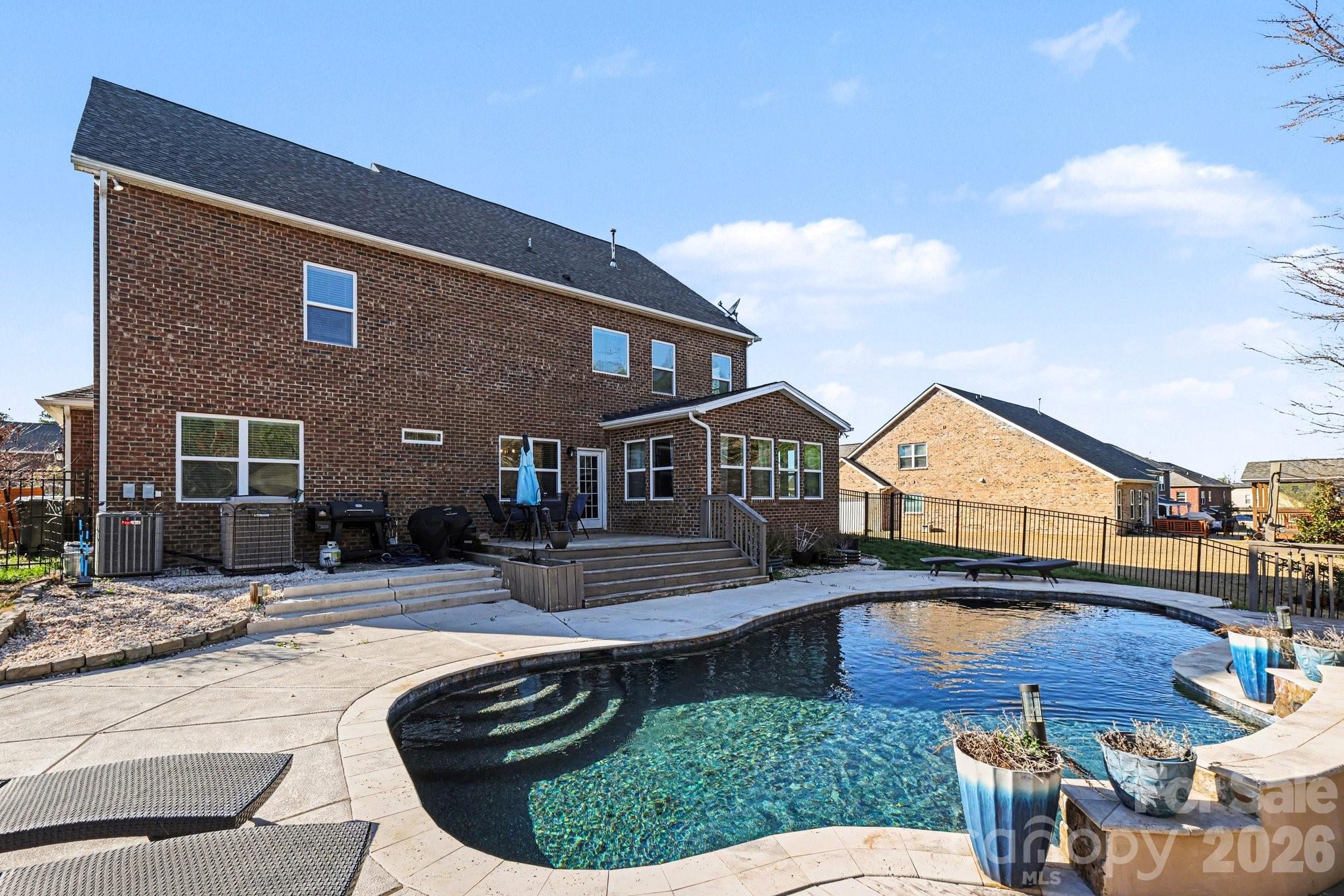 Palm Tree Cove II - Residential