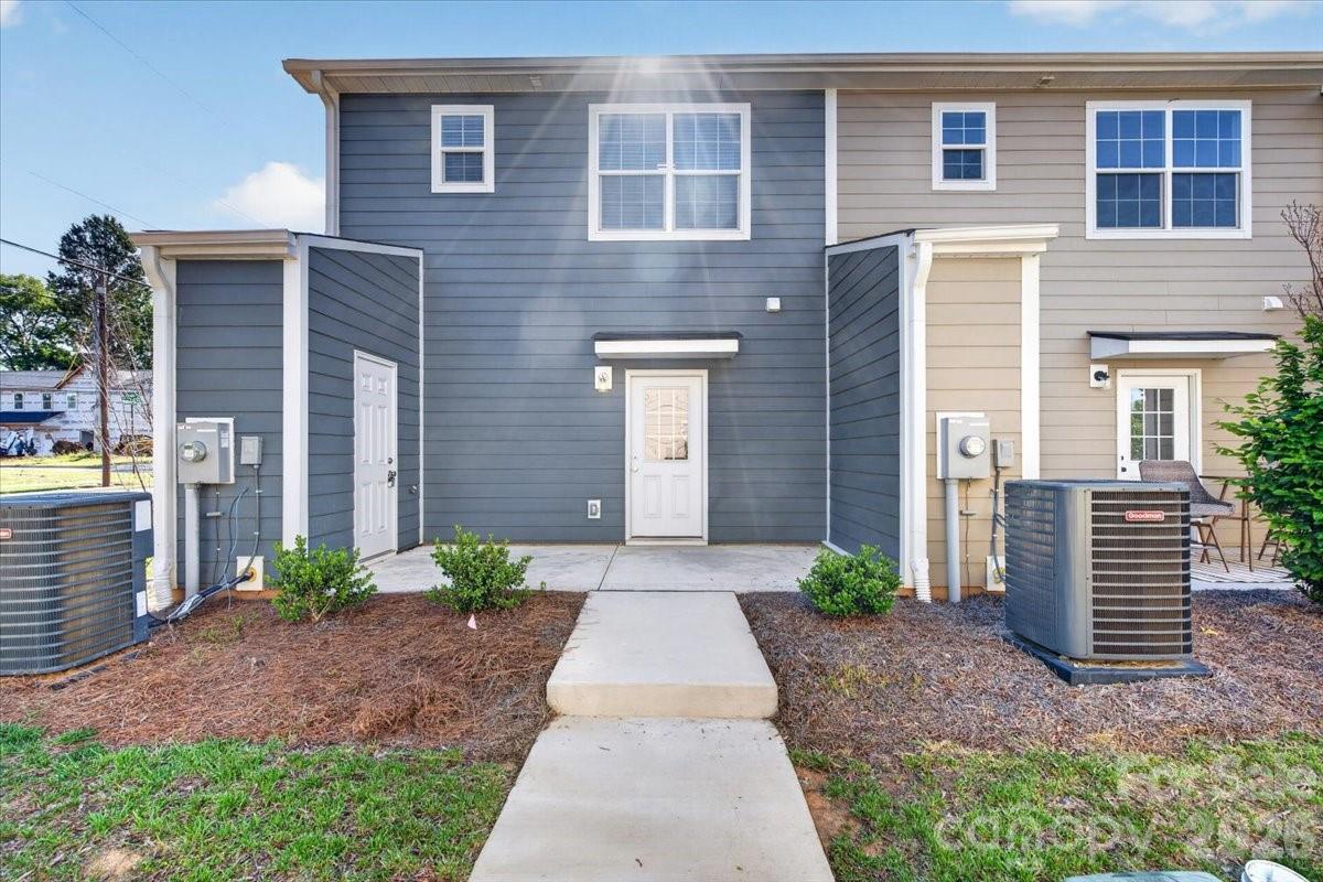 Lincoln Street Townhomes - Residential