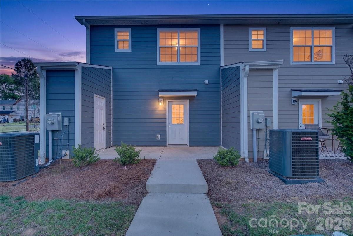 Lincoln Street Townhomes - Residential