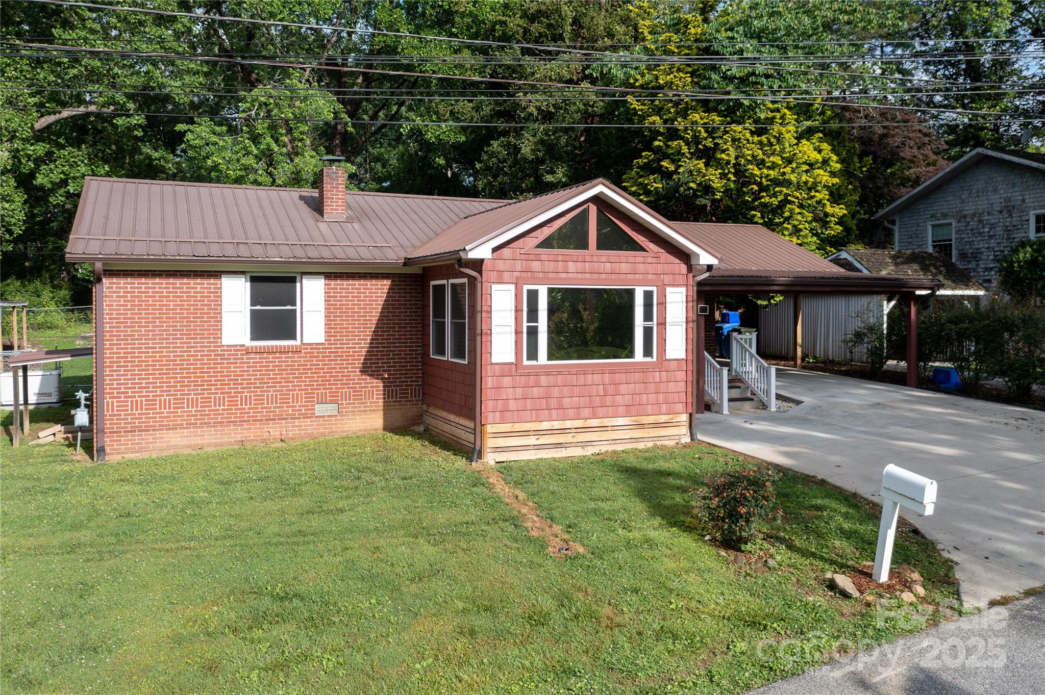 1523 Dawnview Drive