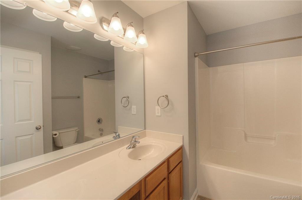 Autumn Cove at Lake Wylie - Residential