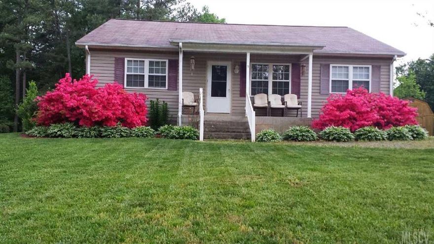 Beautiful, one owner home in the desirable town of Troutman. Split floor features 2 bedrooms on each side with a bath in between. Home enjoys a beautiful yard to sit and enjoy at the end of the day. Located on a corner lot.