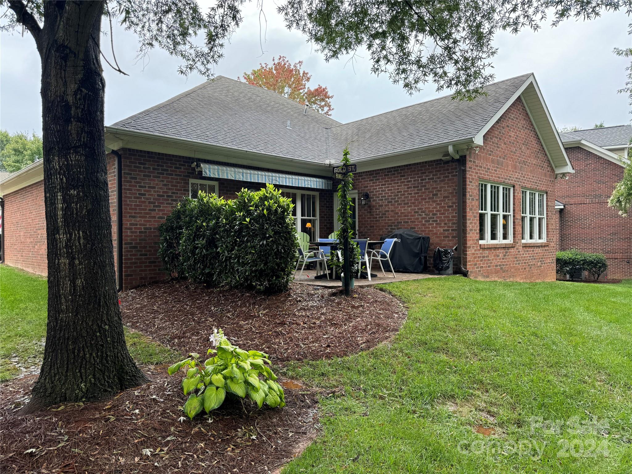 MAGNOLIA GLEN - Residential