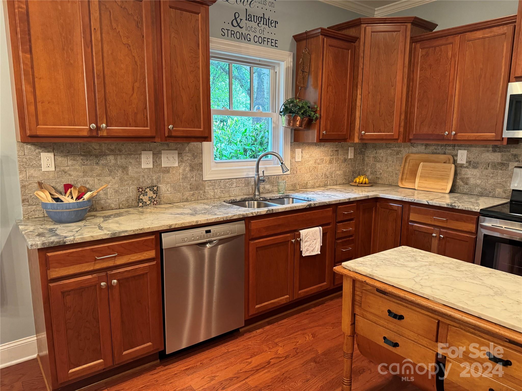 MAGNOLIA GLEN - Residential