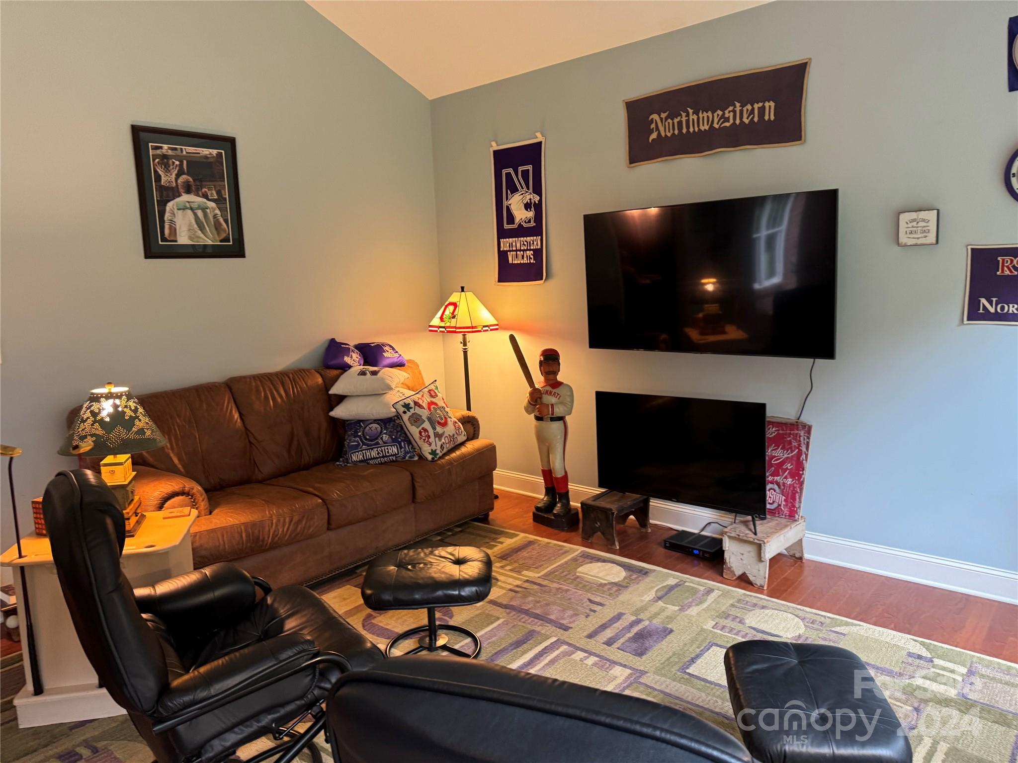 MAGNOLIA GLEN - Residential