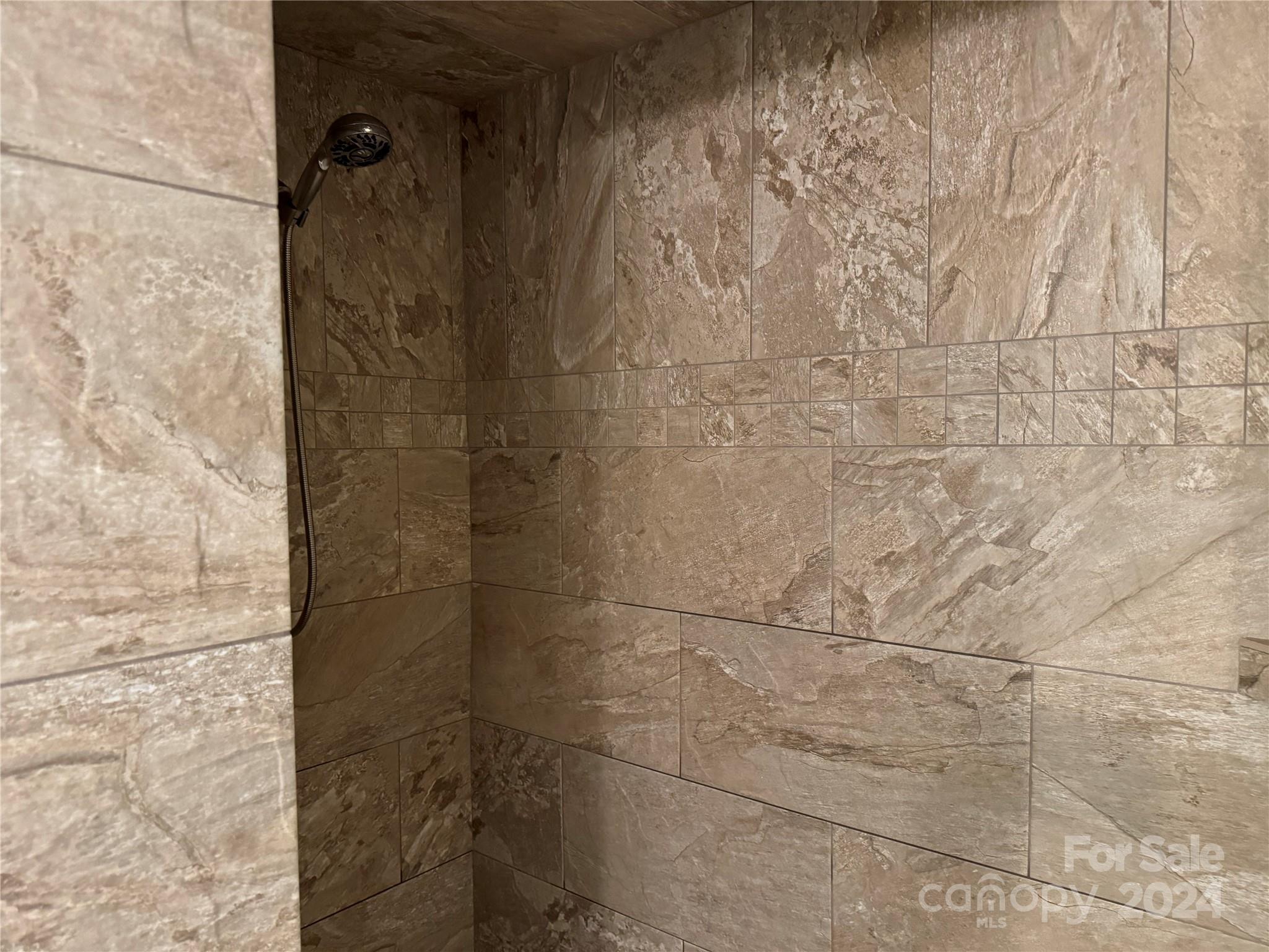 MAGNOLIA GLEN - Residential