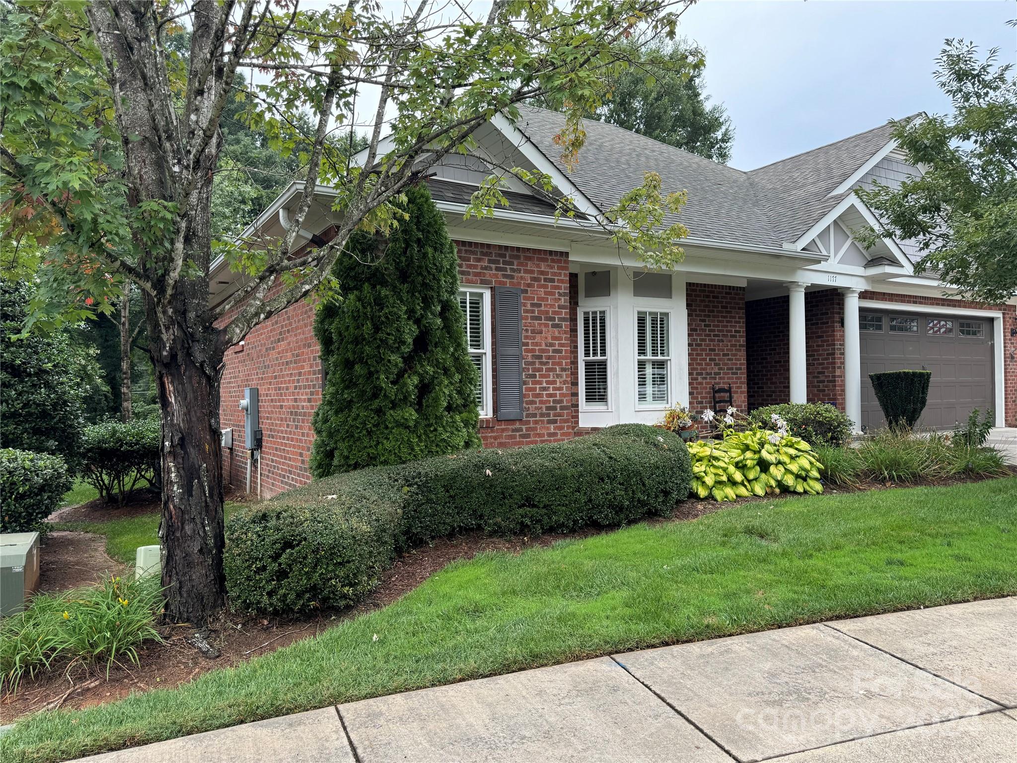 MAGNOLIA GLEN - Residential