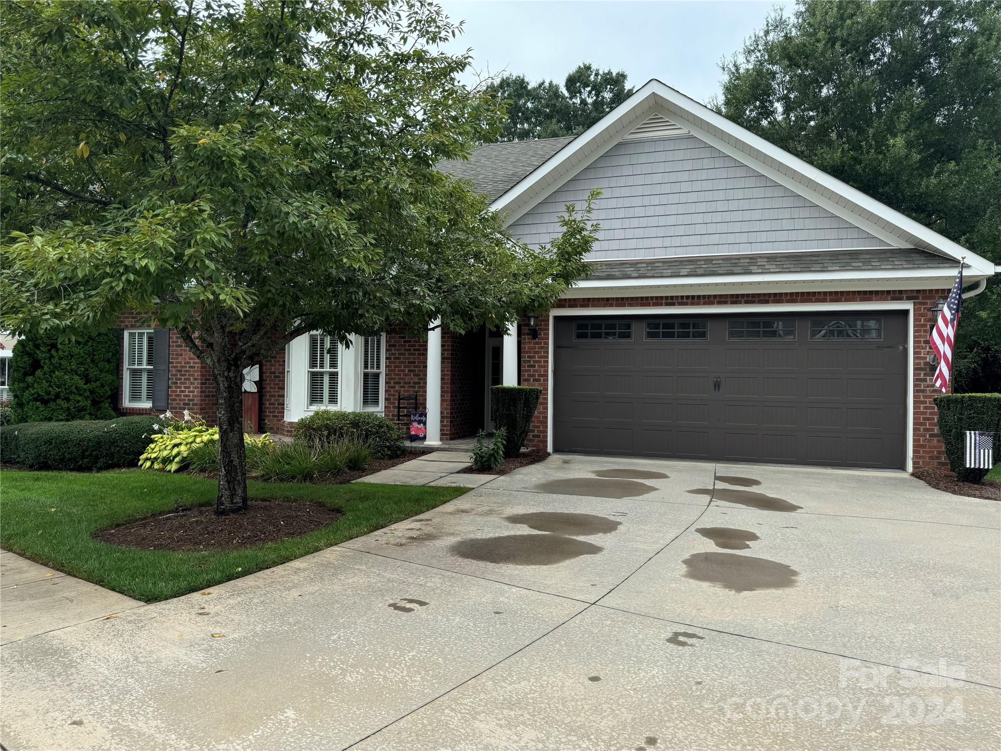 MAGNOLIA GLEN - Residential