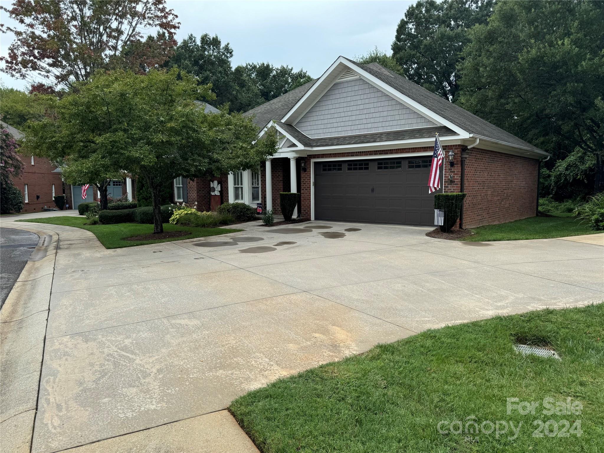 MAGNOLIA GLEN - Residential