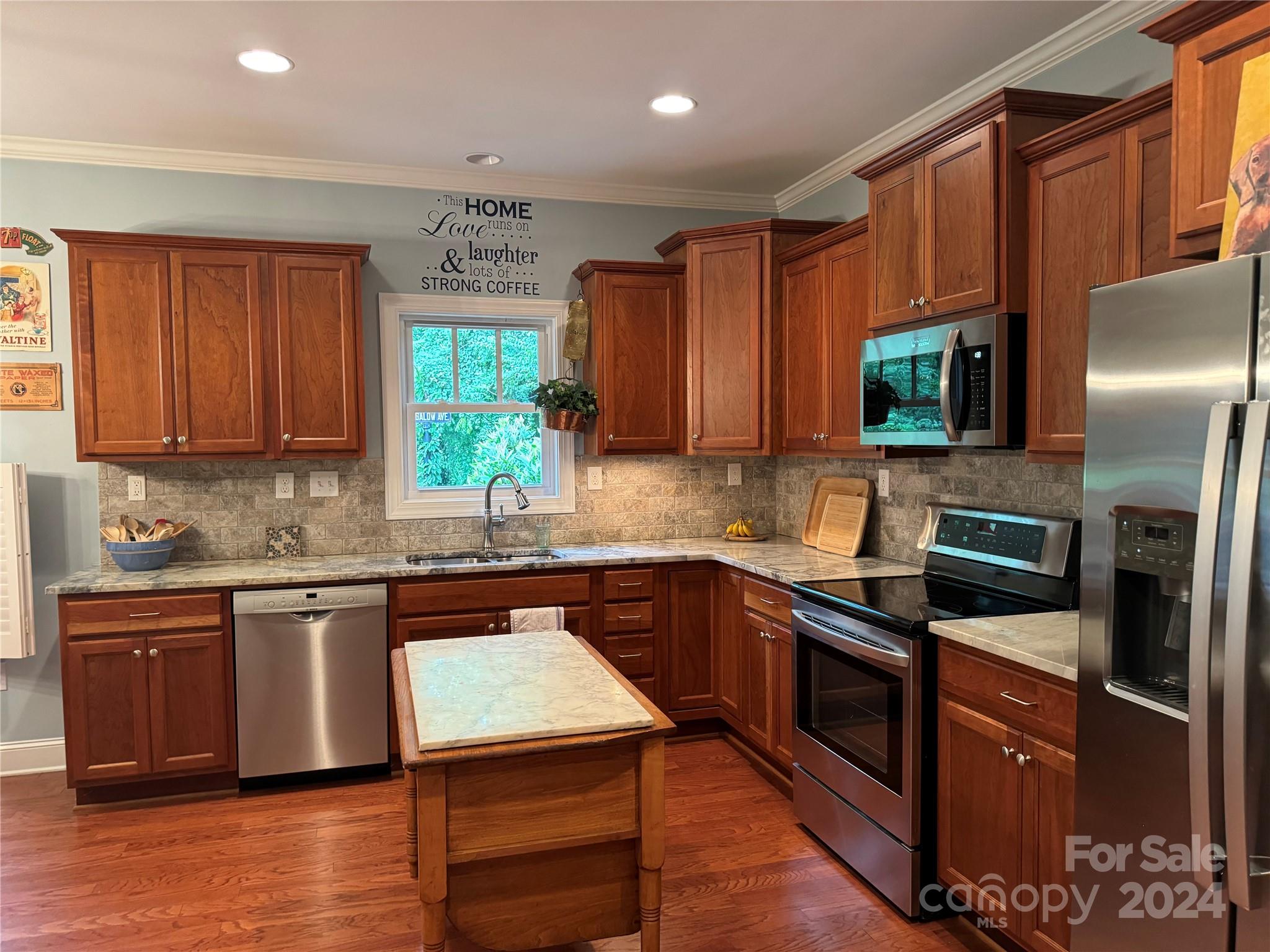 MAGNOLIA GLEN - Residential