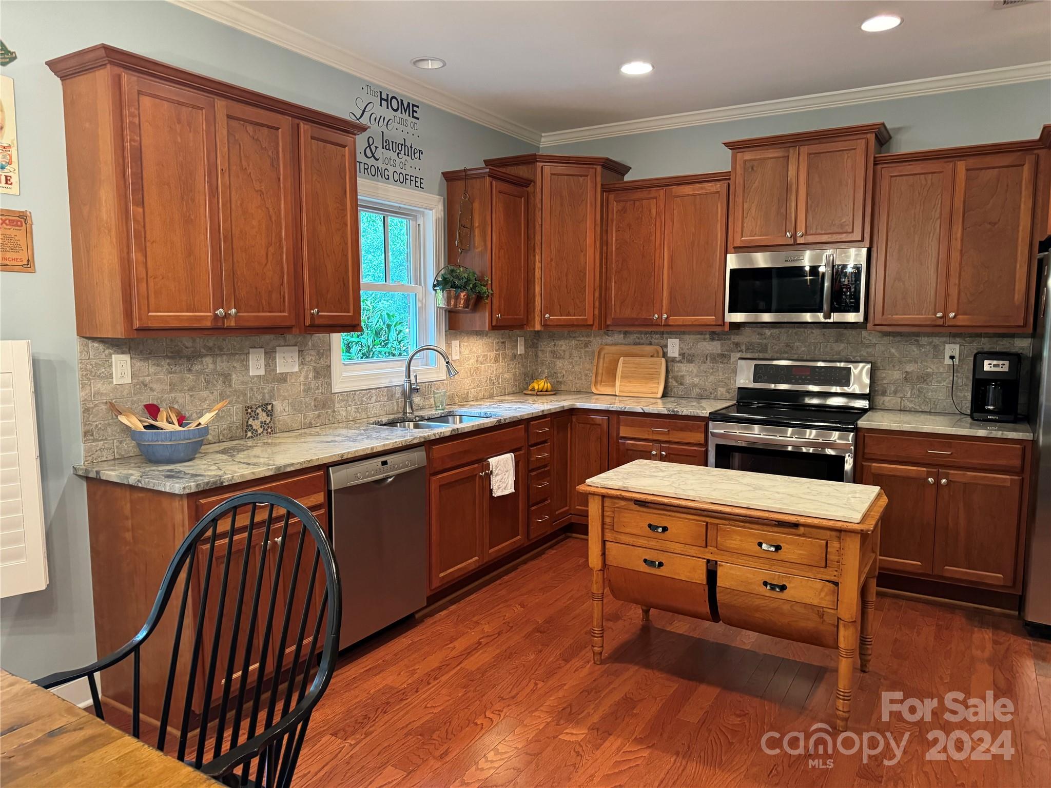 MAGNOLIA GLEN - Residential