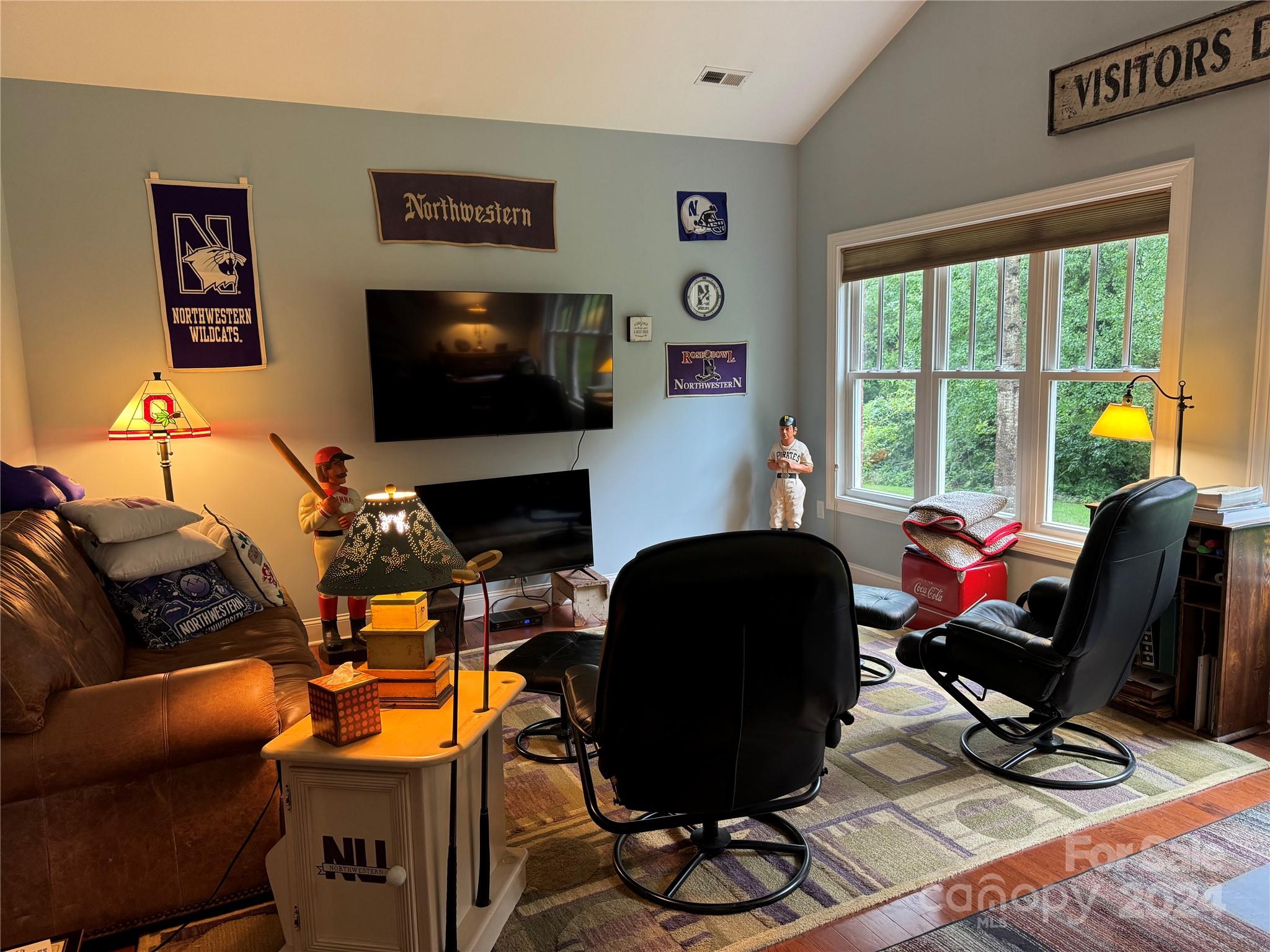 MAGNOLIA GLEN - Residential