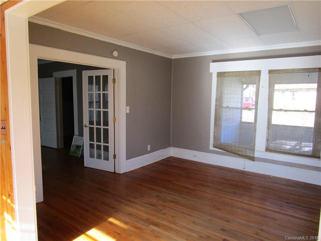 Holly Tree - Residential