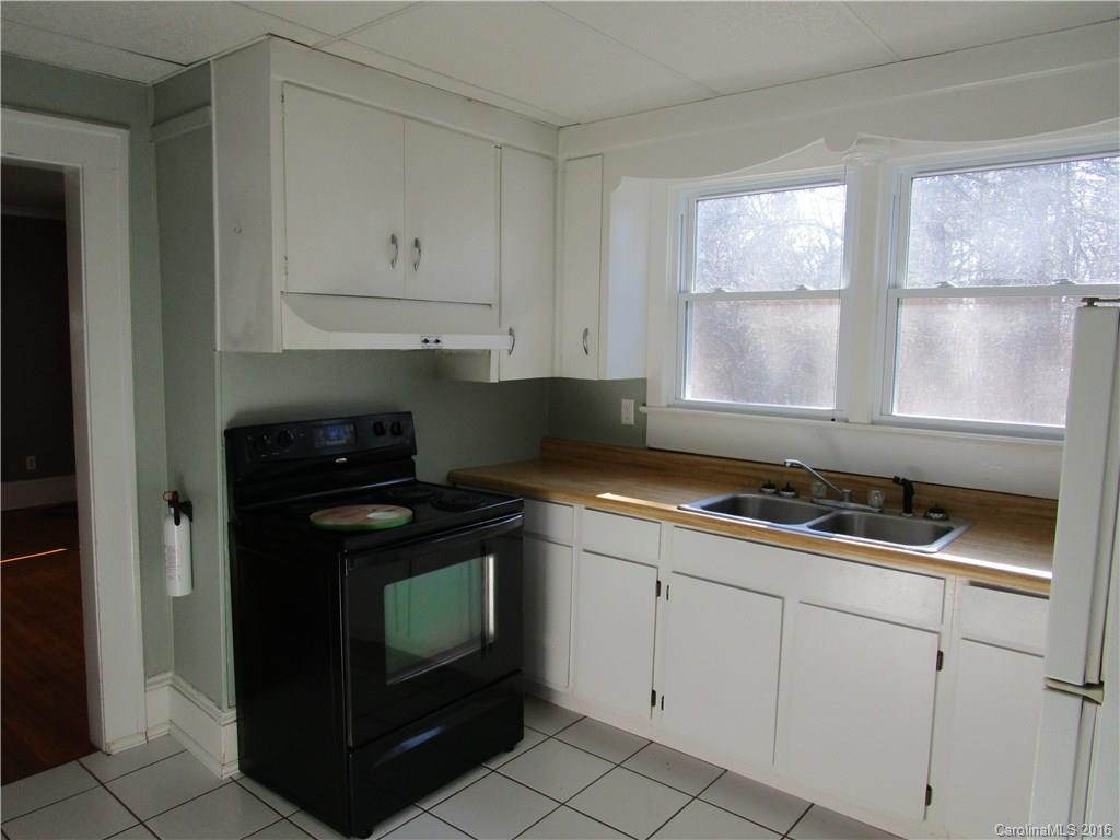 Holly Tree - Residential