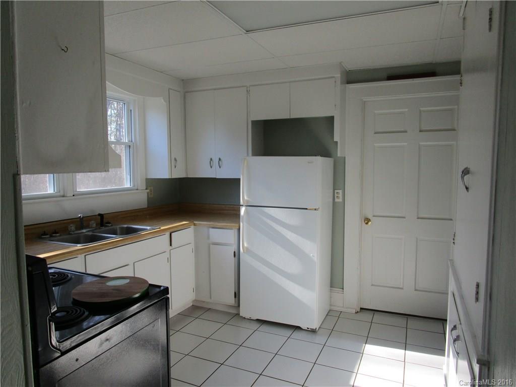 Holly Tree - Residential