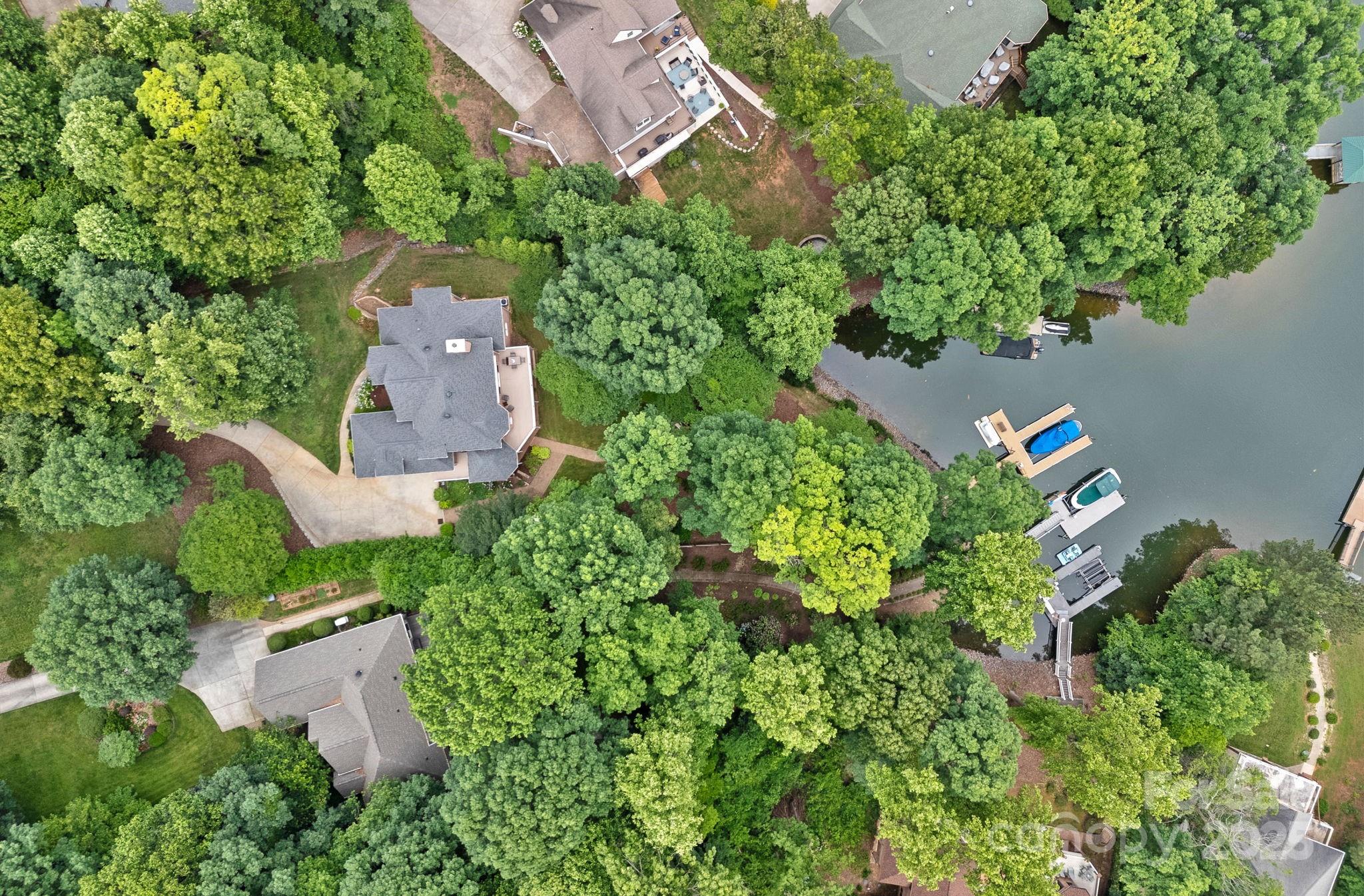 Pinnacle Shores - Residential