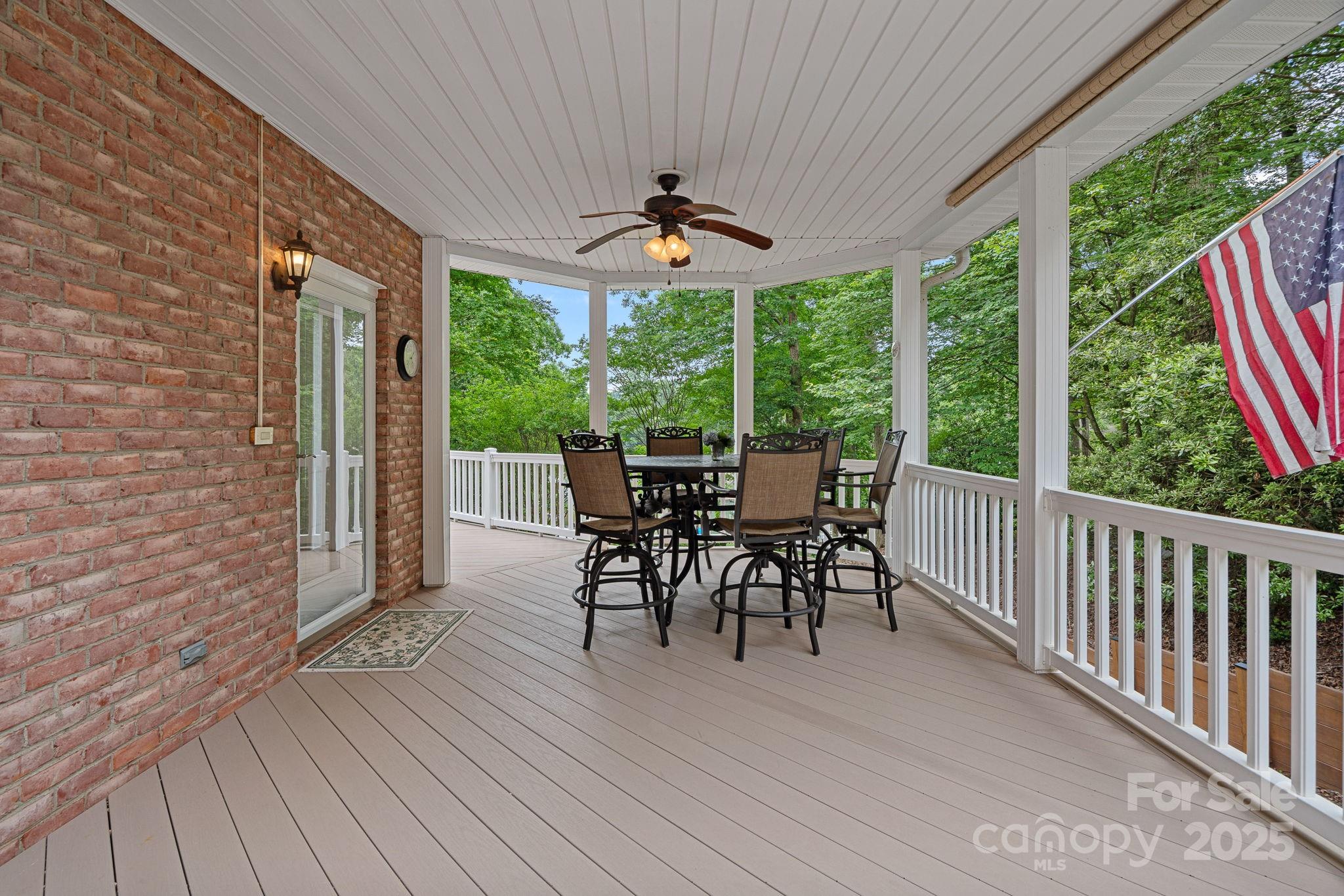 Pinnacle Shores - Residential