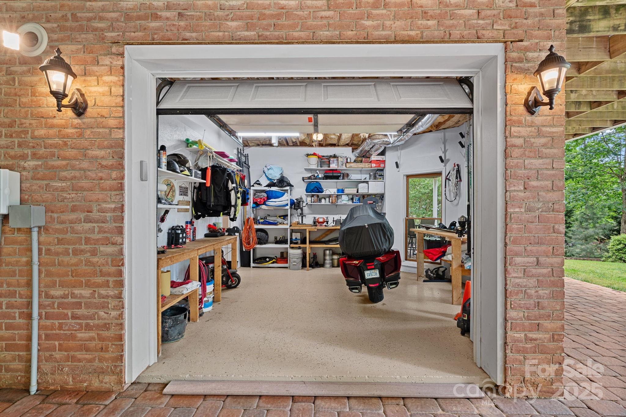 Pinnacle Shores - Residential