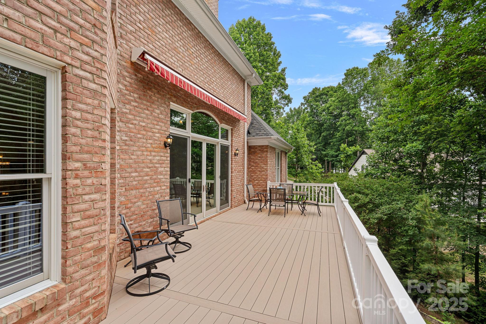 Pinnacle Shores - Residential