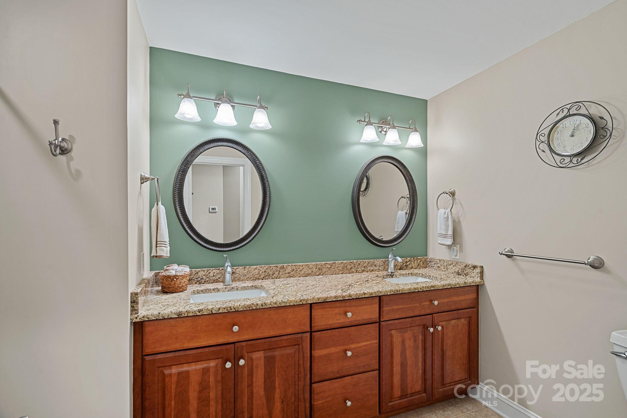 Pinnacle Shores - Residential