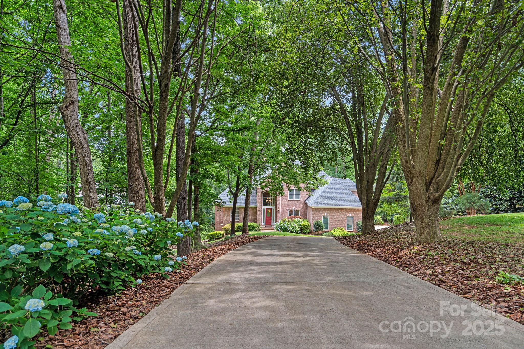 Pinnacle Shores - Residential