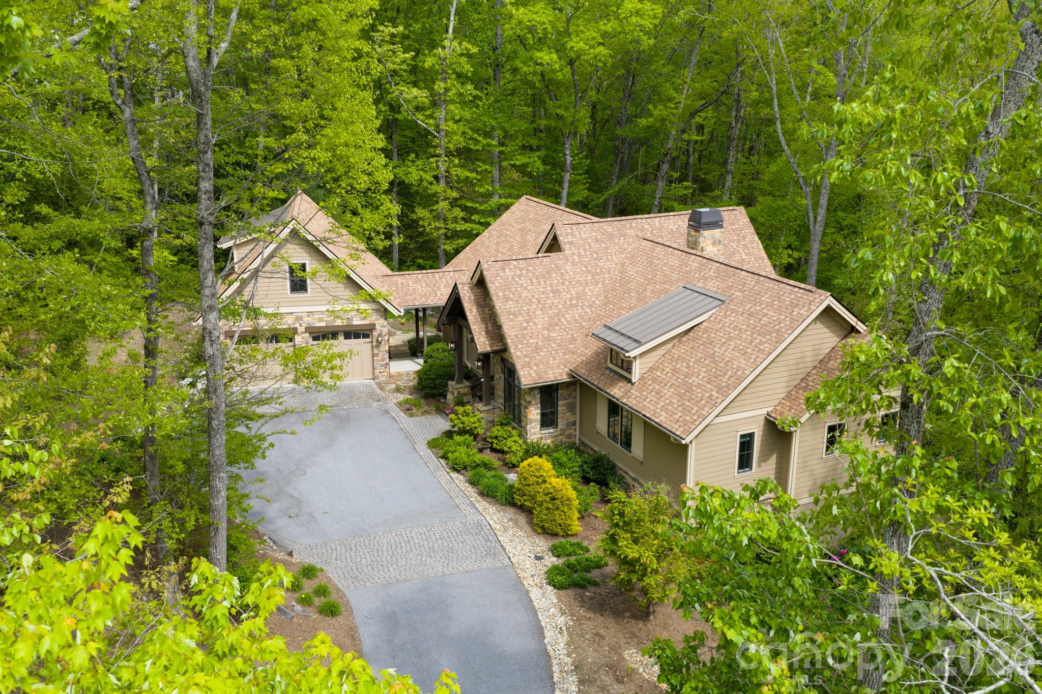 Grand Highlands at Bearwallow - Residential
