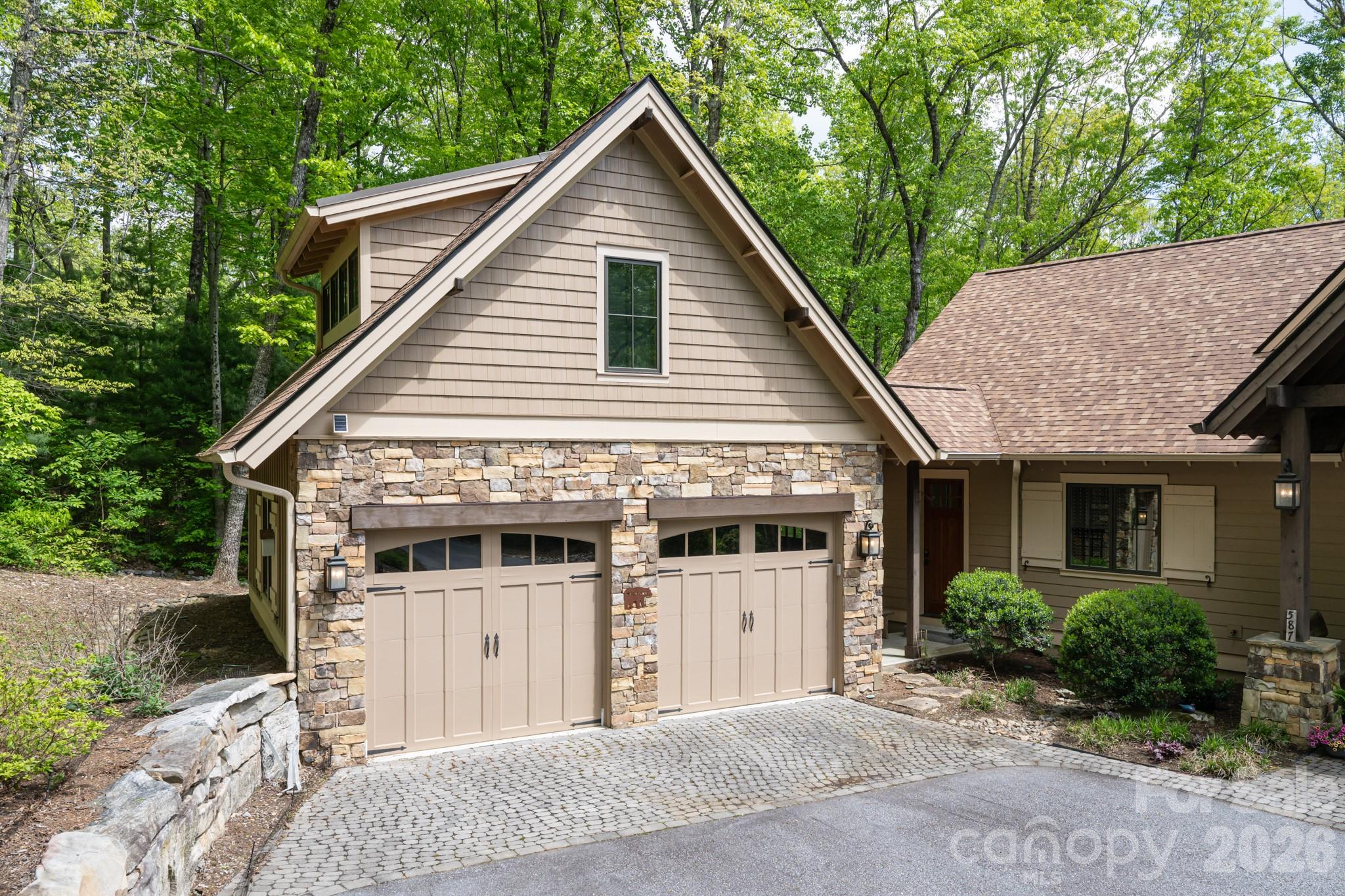 Grand Highlands at Bearwallow - Residential