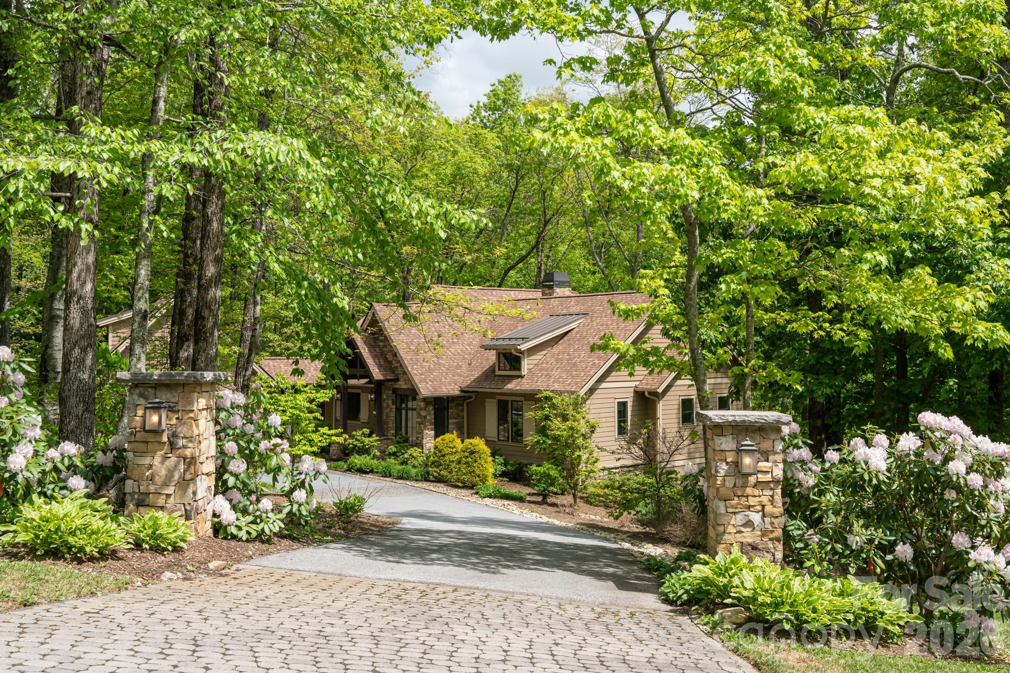 587 Autumn Sky Drive