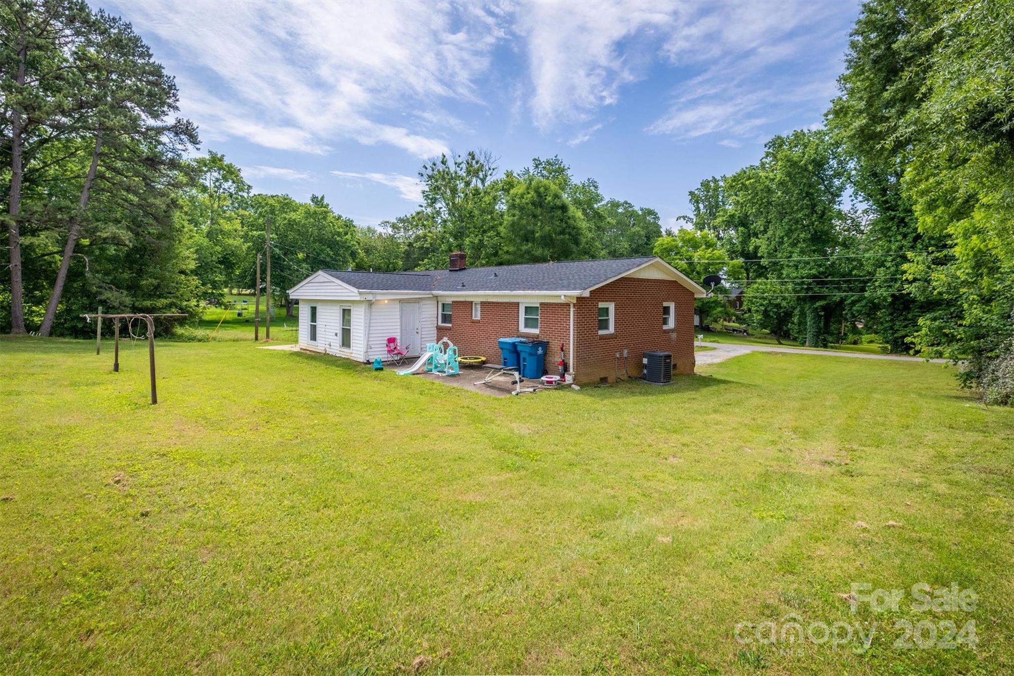 Overlook Terrace - Residential Income