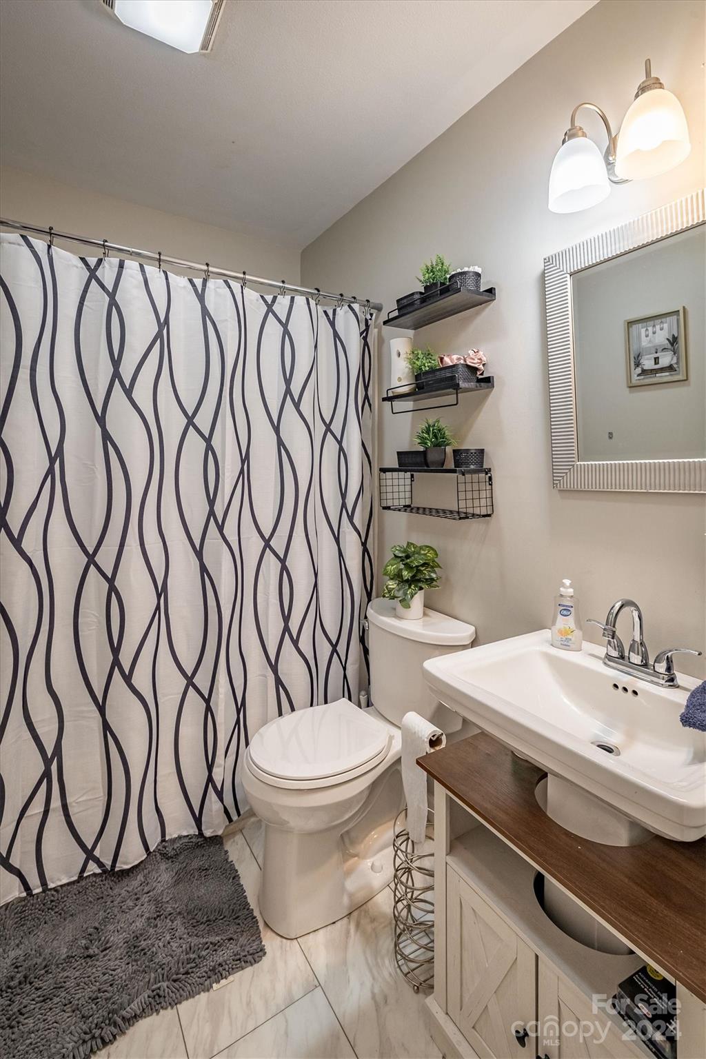 Overlook Terrace - Residential Income