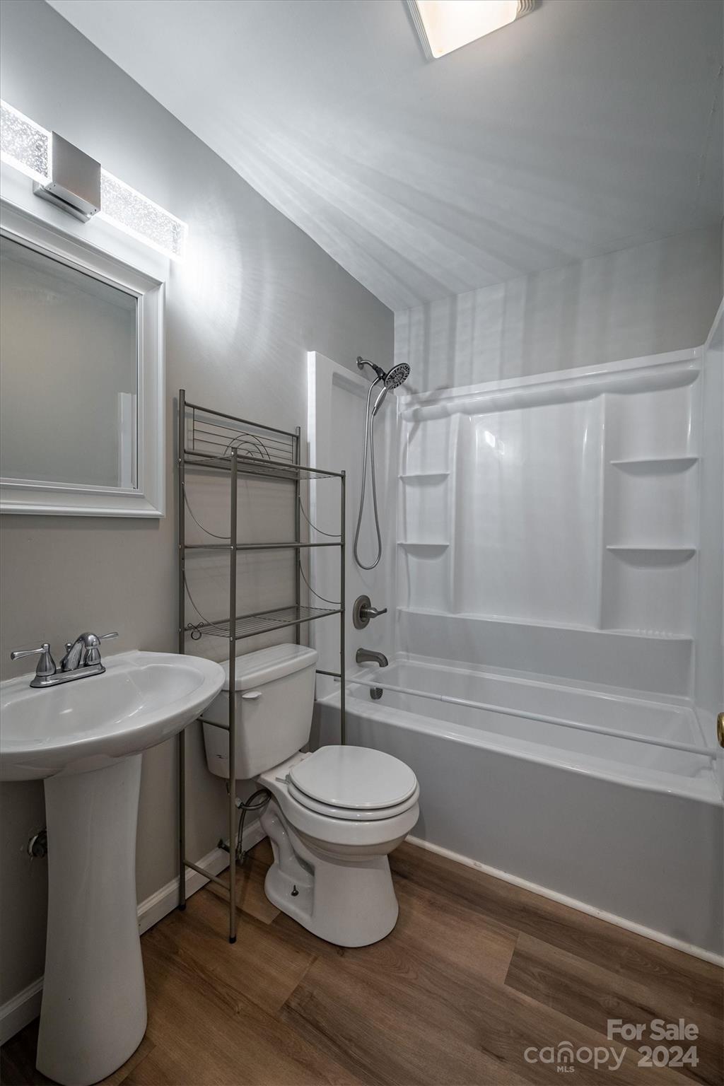 Overlook Terrace - Residential Income