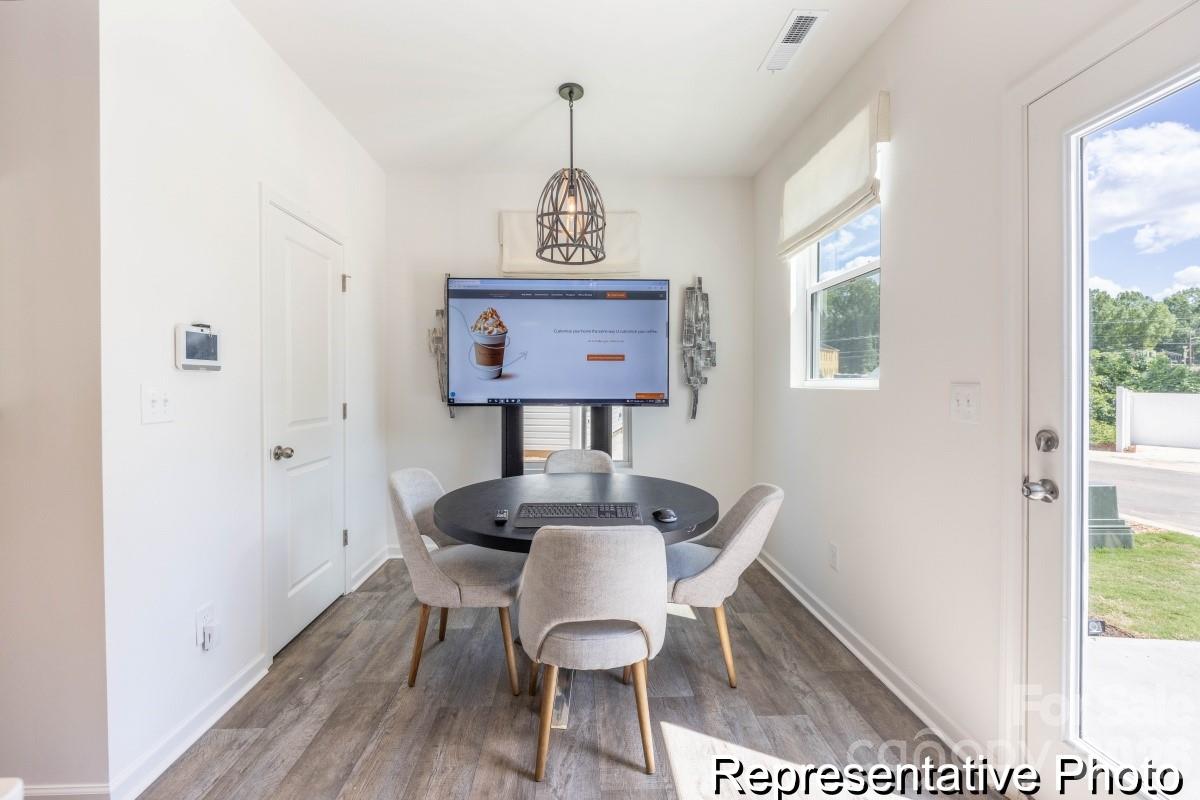 3326 Pixie Court 32