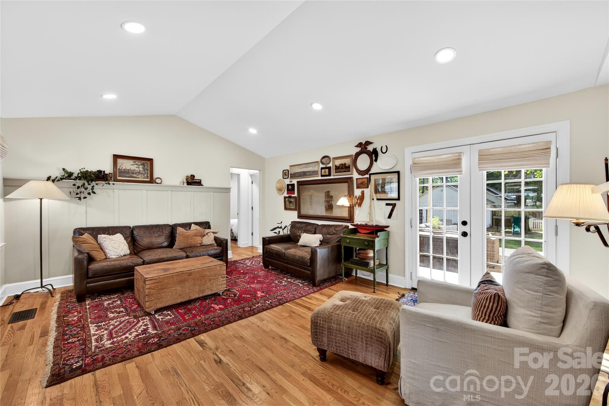 3910 Admiral Avenue